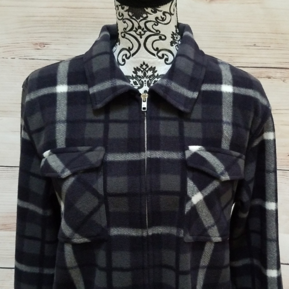 3/$28 Gap fleece plaid Unisex Jr Jacket Sz L - Picture 3 of 8